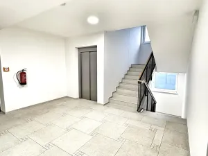 Pronájem bytu 1+kk, Kladno, Štěpána Rautenstraucha, 31 m2