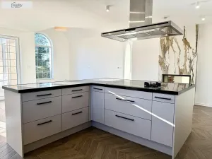 Pronájem rodinného domu, Jesenice - Zdiměřice, Skřivanová, 345 m2