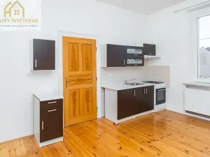 Prodej bytu 2+1, Hradec Králové, Pospíšilova, 69 m2