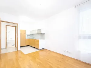 Pronájem bytu 2+kk, Praha, 40 m2