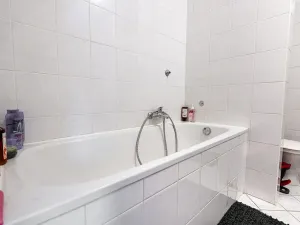 Prodej bytu 1+kk, Beroun, Náměstí Joachima Barranda, 42 m2