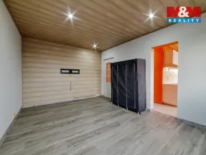 Pronájem bytu 1+1, Cheb, Osvobození, 35 m2