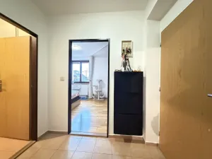 Pronájem bytu 2+kk, Pardubice - Zelené Předměstí, Železničního pluku, 47 m2