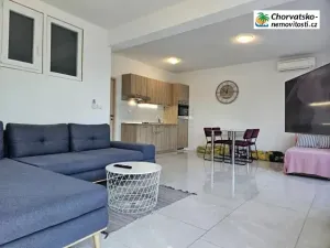 Prodej bytu 2+1, Dramalj, Chorvatsko, 40 m2