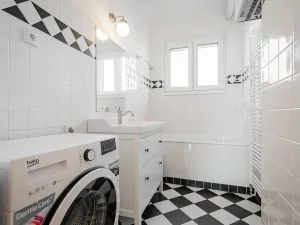 Pronájem vily, Praha - Modřany, Nečova, 200 m2