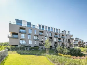 Pronájem garážového stání, Praha - Libeň, Menclova, 6 m2