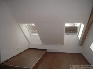 Pronájem bytu 1+kk, Vodňany, nám. Svobody, 40 m2