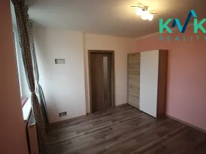 Prodej bytu 3+1, Karlovy Vary, Krušnohorská, 68 m2