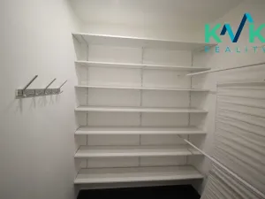 Prodej bytu 3+1, Karlovy Vary, Krušnohorská, 68 m2