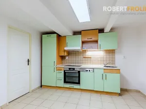 Pronájem bytu 2+kk, Praha - Bubeneč, Eliášova, 55 m2