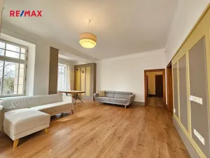 Prodej bytu 3+1, Mariánské Lázně, Anglická, 116 m2