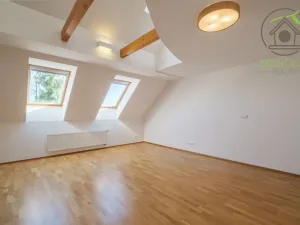 Prodej bytu 3+1, Praha - Suchdol, Brandejsovo náměstí, 116 m2