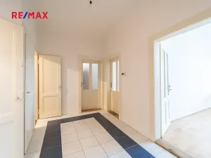 Prodej bytu 3+1, Praha - Smíchov, Svornosti, 99 m2