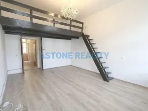 Prodej bytu 3+1, Praha - Karlín, Peckova, 96 m2