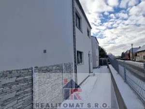 Pronájem rodinného domu, Chrášťany, 108 m2