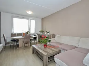 Pronájem bytu 2+1, Dobšice, V Zahradách, 60 m2