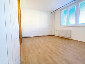 Pronájem bytu 2+1, Meziboří, J. A. Komenského, 44 m2