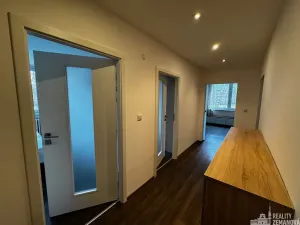 Pronájem bytu 3+1, Praha - Horní Počernice, Libáňská, 75 m2