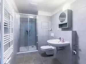 Pronájem bytu 2+kk, Praha - Hlubočepy, Fabiánové, 31 m2