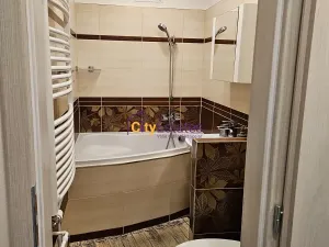 Pronájem bytu 1+kk, Praha - Vršovice, Karpatská, 28 m2