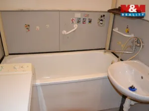 Prodej bytu 3+1, Náchod, Pražská, 60 m2