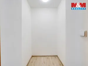 Pronájem bytu 1+1, Plzeň - Jižní Předměstí, Husova, 35 m2