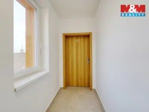 Pronájem bytu 1+1, Plzeň - Jižní Předměstí, Husova, 35 m2