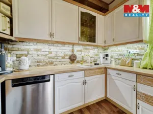 Prodej rodinného domu, Broumov, 183 m2