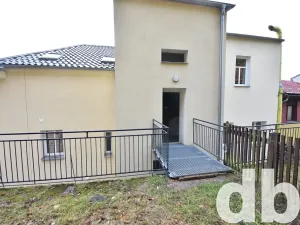 Pronájem bytu 2+kk, Karlovy Vary, Táborská, 52 m2