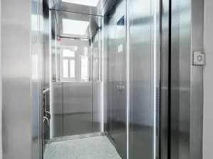 Pronájem bytu 2+kk, Praha - Nové Město, Václavské náměstí, 63 m2