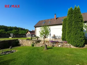 Prodej kanceláře, Lomnice, 298 m2