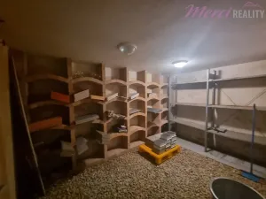 Prodej rodinného domu, Malý Lapáš, Slovensko, 436 m2