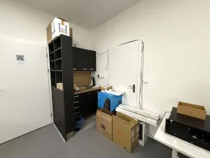 Pronájem kanceláře, Brno - Židenice, Kosmákova, 20 m2
