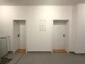 Pronájem kanceláře, Brno - Židenice, Kosmákova, 20 m2