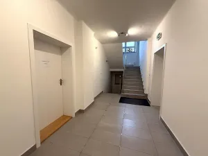 Pronájem kanceláře, Brno - Židenice, Kosmákova, 20 m2