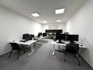 Pronájem kanceláře, Brno - Židenice, Kosmákova, 13 m2