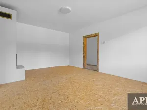 Prodej chalupy, Lopeník, 123 m2