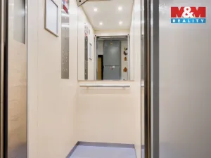 Prodej bytu 3+1, Ústí nad Labem - Severní Terasa, Rabasova, 70 m2