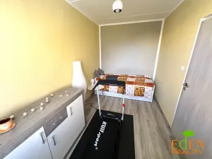 Prodej bytu 3+1, Plzeň, Bzenecká, 65 m2