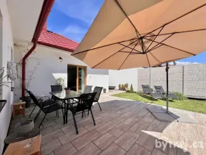 Pronájem rodinného domu, Milovice, 118 m2