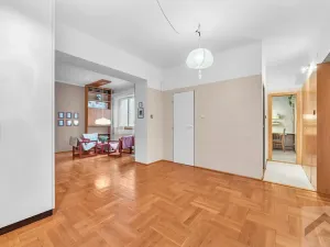 Prodej bytu 3+1, Hradec Králové, Velké náměstí, 98 m2