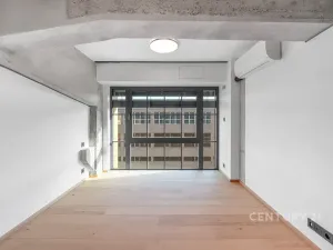 Pronájem bytu 3+kk, Praha - Vysočany, Kolbenova, 66 m2