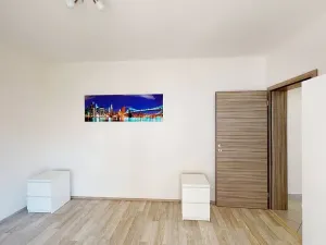 Pronájem bytu 2+kk, Praha - Holešovice, Na Maninách, 65 m2