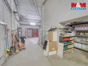 Pronájem skladu, Plzeň - Jižní Předměstí, Husova, 371 m2