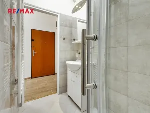 Pronájem bytu 2+kk, Praha - Vršovice, 28. pluku, 42 m2
