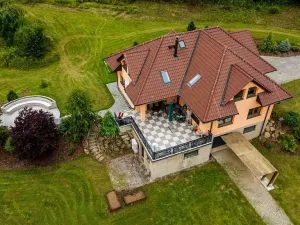 Prodej rodinného domu, Buš, 375 m2