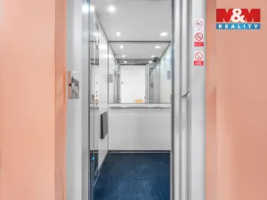 Pronájem obchodního prostoru, Ústí nad Labem - Severní Terasa, Šrámkova, 33 m2