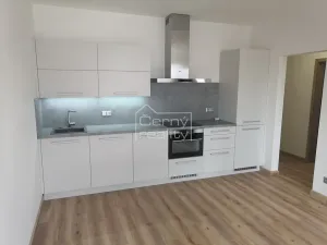 Pronájem bytu 2+kk, Pardubice, Rokycanova, 60 m2