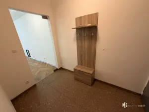 Pronájem bytu 1+kk, Praha - Dolní Měcholupy, Na návsi, 37 m2