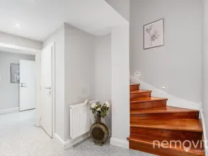 Prodej vily, Praha - Dejvice, V Šáreckém údolí, 459 m2